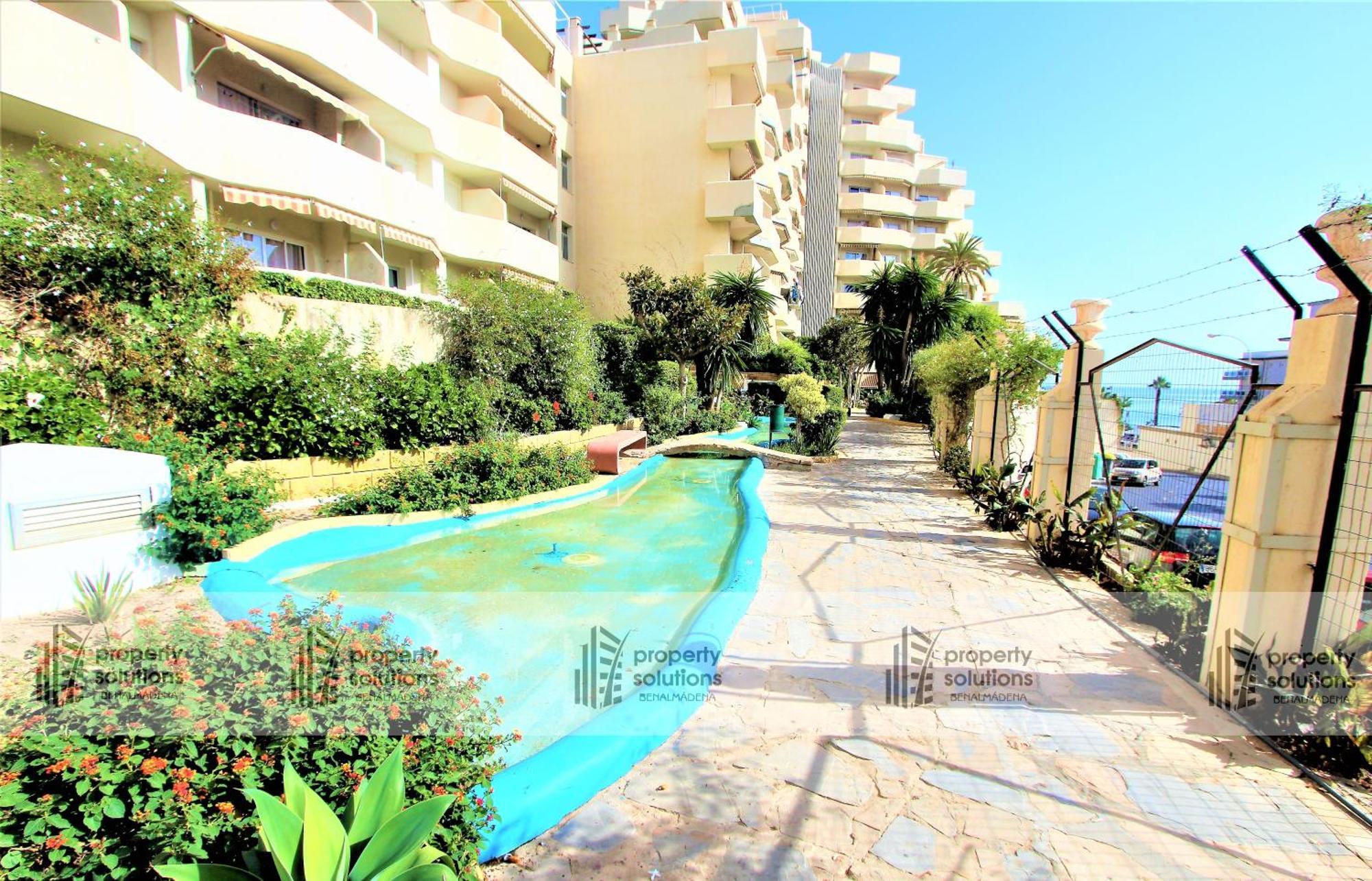 Benalbeach 1010 - Vista Al Mar - Piscina Todo El Ano - Primera Linea De Playa Benalmádena Exterior foto